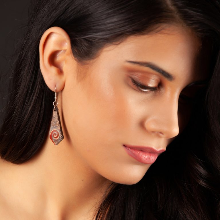 Rhombus-shaped earrings with spiral - GreekArt