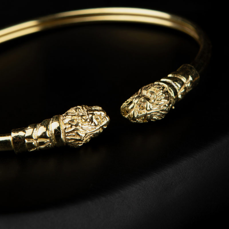 Bracelet with Lions heads Gold plated