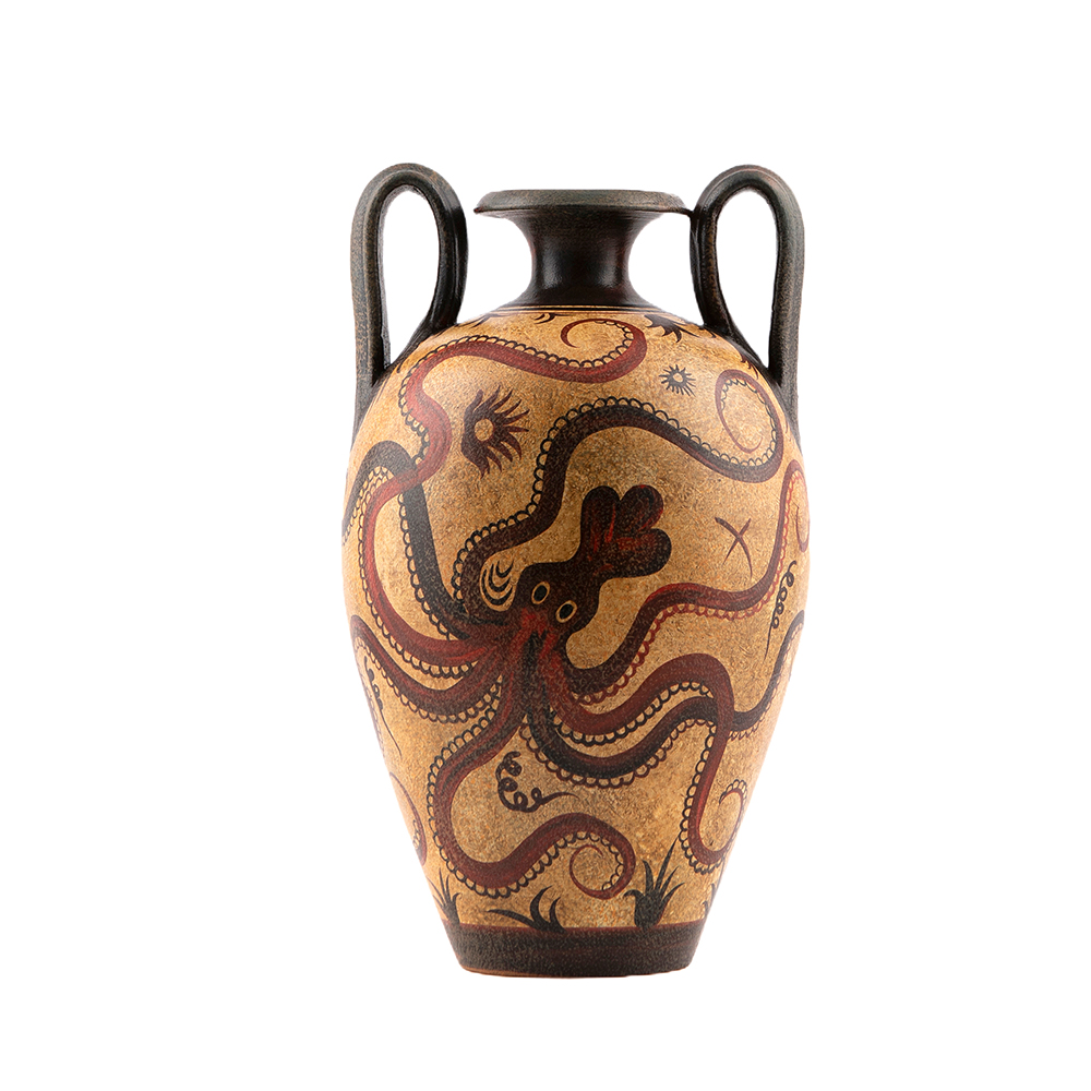 Minoan Amphora vase with an octopus