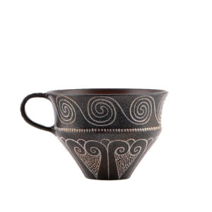 Mycenaean cup with spirals