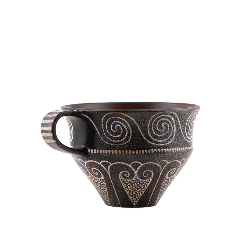 Mycenaean cup with spirals