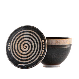 Kamares ware Pyxis with a spiral
