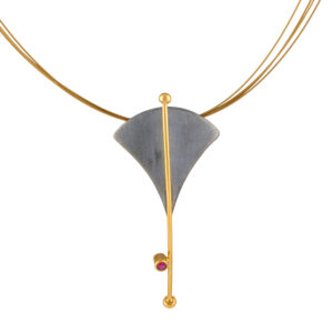 Lily necklace with a burgundy zircon stone