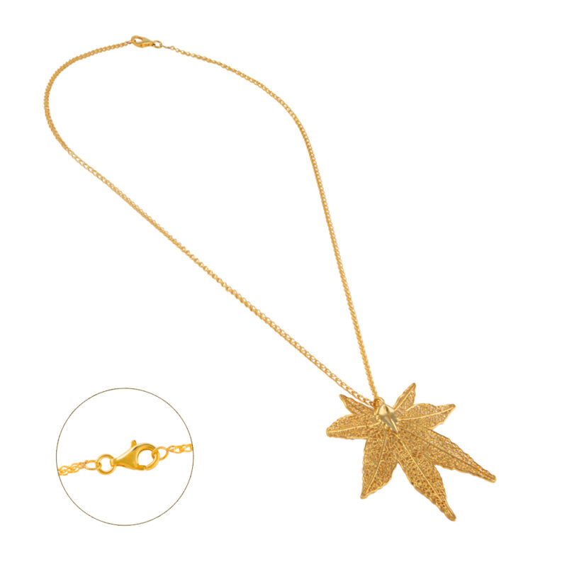 Leaf pendant with spigata chain
